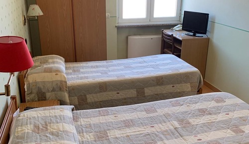 Habitación con 1 cama doble o 2 individuales, no fumadores