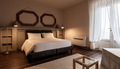 Habitación Deluxe con 1 cama doble o 2 individuales, balcón