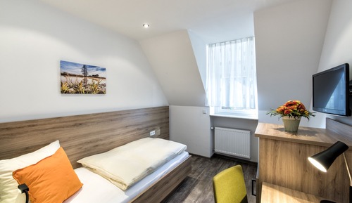 Economy Single Room - Irrle