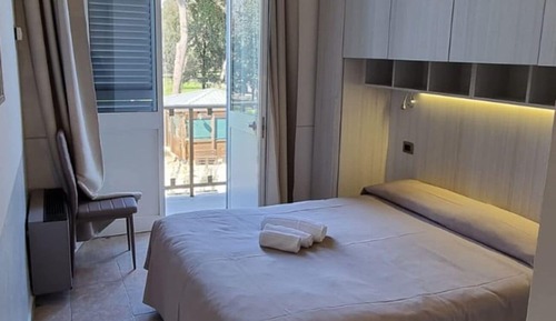 Habitación doble, balcón, vistas al parque