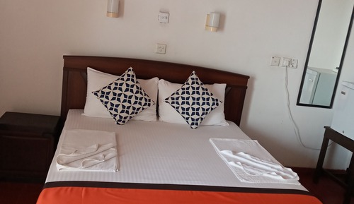 Habitación doble superior, 1 cama de matrimonio grande, vistas al mar