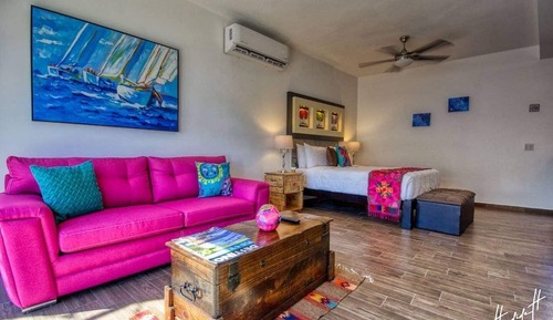 Estudio Confort, 1 cama de matrimonio con sofá cama, acceso a la piscina