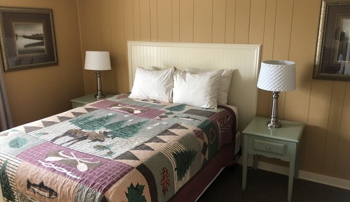 Suite, baño privado (Rm 17, 1st Floor, Non-ADA)