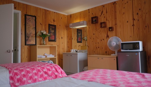 Habitación económica con 2 camas individuales (Motel / 2 single beds)