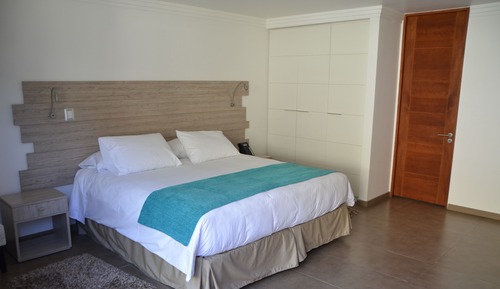 Habitación triple superior, 1 cama de matrimonio grande con sofá cama, no fumadores