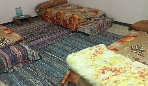 Habitación básica con 2 camas individuales, 2 camas individuales