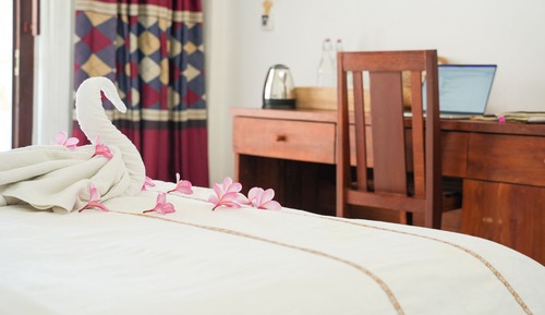 Habitación estándar con 1 cama doble o 2 individuales
