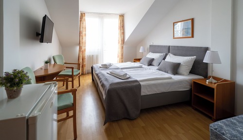 Habitación clásica con 1 cama doble o 2 individuales