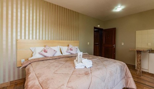Habitación Confort con 1 cama doble o 2 individuales