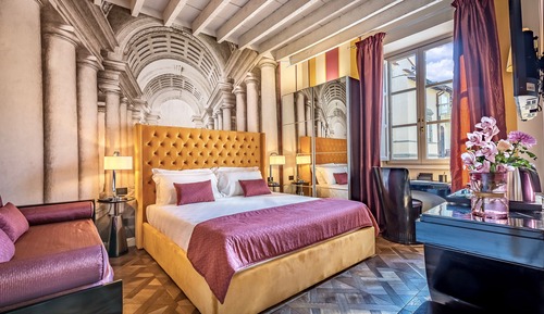 Habitación triple Deluxe, 1 cama de matrimonio grande con sofá cama