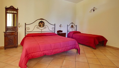Habitación triple, vistas al mar (Fico)