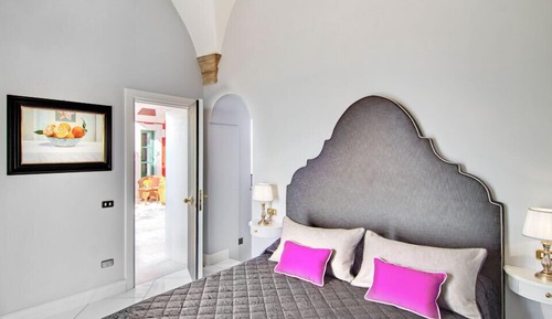 Villa (5 Bedrooms)