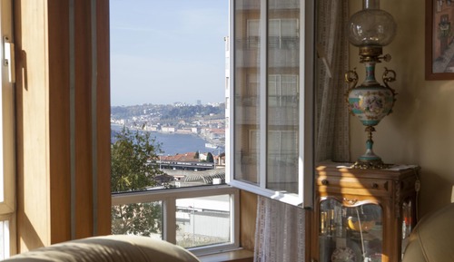 Apartamento clásico, 3 habitaciones, vistas al río