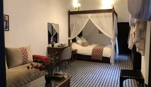Suite de luna de miel, varias camas, no fumadores, vistas al patio