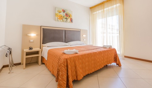 Habitación clásica con 1 cama doble o 2 individuales