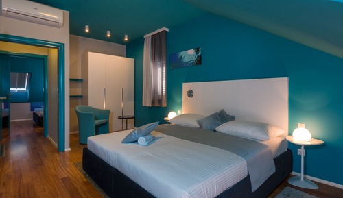 Duplex Apartment,2 Bedrooms,Sea View and Hot Tub