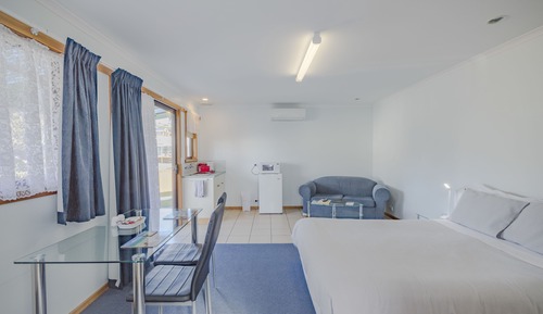 Habitación básica, 1 cama de matrimonio, no fumadores, vistas a la bahía (Room 25)