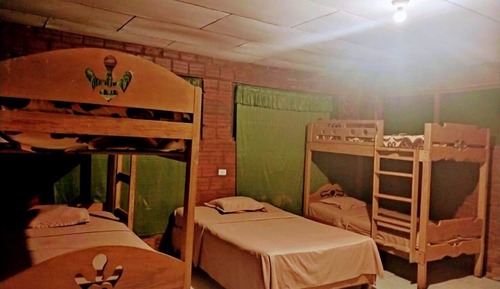 Habitación con 2 camas individuales