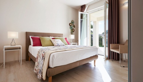 Villa de diseño, varias camas