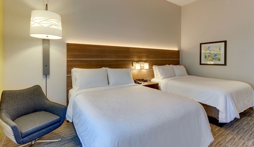 Habitación estándar, 2 camas de matrimonio, accesible para personas con discapacidad (Communication)