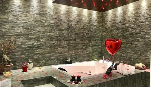 Suite, bañera de hidromasaje (105)
