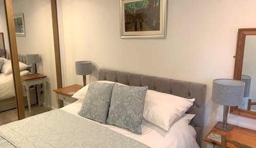 Casa de campo, 2 habitaciones, baño privado