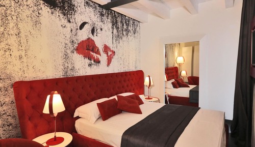 Suite Deluxe, bañera de hidromasaje