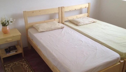 Habitación con 1 cama doble o 2 individuales, baño privado