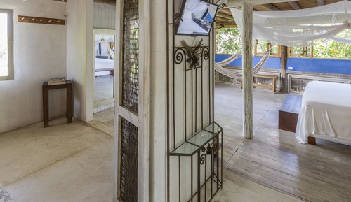 Signature Room, Multiple Beds, Non Smoking, Lagoon View (Room 2)