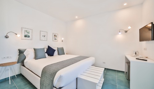 Suite estudio junior, 1 cama de matrimonio grande, vistas al mar