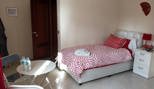Habitación con 2 camas individuales, no fumadores, baño privado (Flamenco)