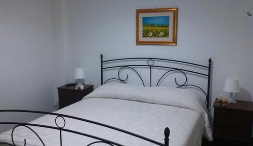 Habitación Confort con 1 cama doble o 2 individuales