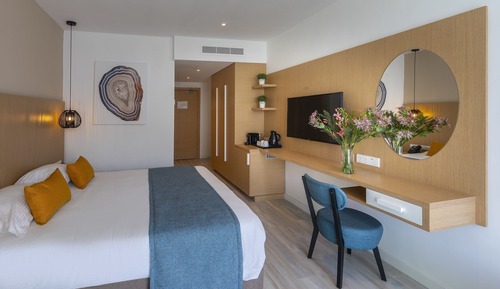 Habitación, vistas al patio