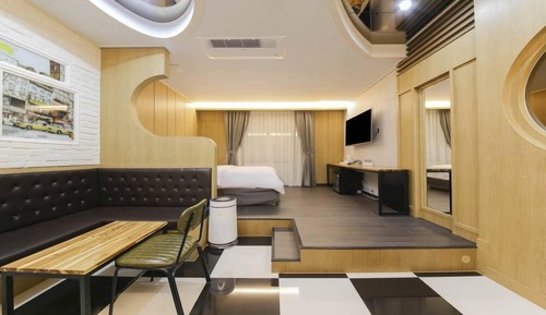 Suite Double Room
