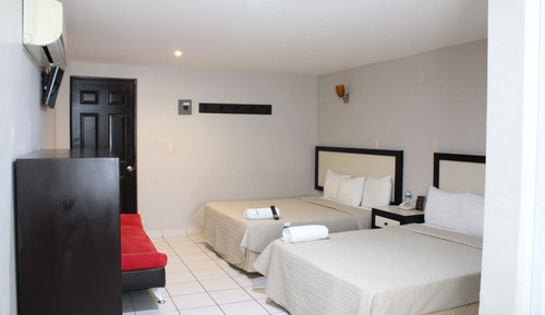 Habitación clásica doble, 2 camas dobles, no fumadores