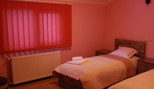Basic Triple Room