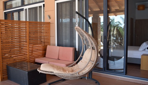 Habitación económica, vistas a la piscina
