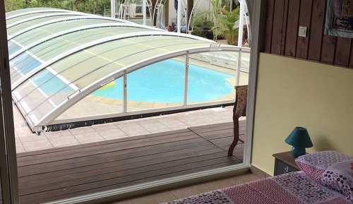 Habitación Confort doble, 1 cama doble, no fumadores, vistas a la piscina