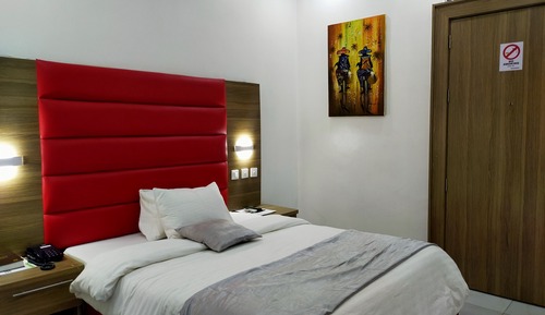 Habitación clásica doble, 1 cama doble, no fumadores, vistas a la ciudad