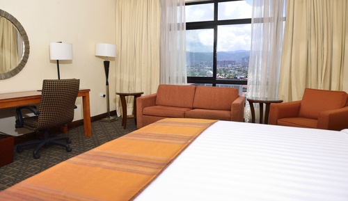 Suite junior, 1 cama de matrimonio grande con sofá cama