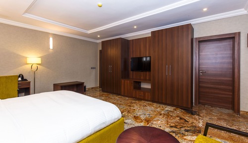Suite de lujo, 1 cama de matrimonio grande, no fumadores, vistas a la ciudad