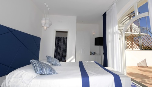 Suite familiar, 2 camas de matrimonio, vistas al mar