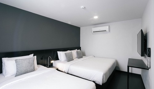 Habitación Deluxe doble, varias camas, no fumadores