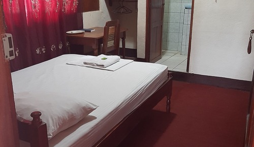 Habitación estándar doble, baño privado
