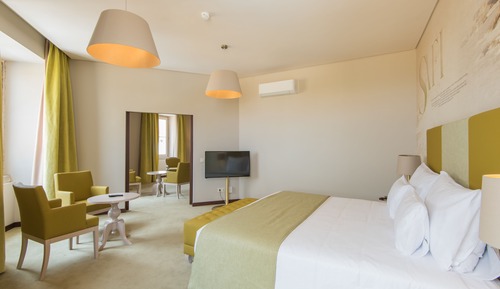 Suite junior (2 Adults + 2 Children)