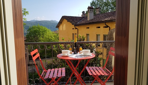 Apartamento, no fumadores, vistas a la montaña (Arlecchino)