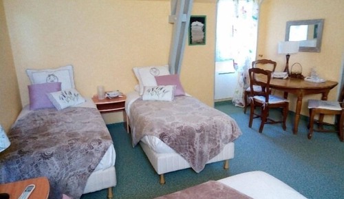 Suite, baño privado, vistas al jardín (Chambre " Familiale ")