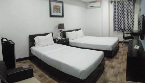 Habitación triple clásica