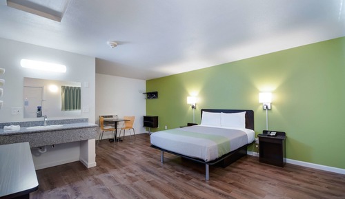 Habitación Deluxe, 1 cama de matrimonio, no fumadores, frigorífico y microondas