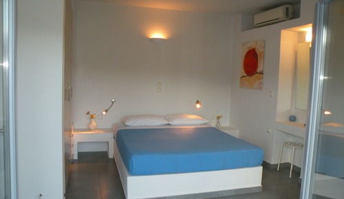 Habitación Confort con 2 camas individuales, 1 cama de matrimonio grande, no fumadores